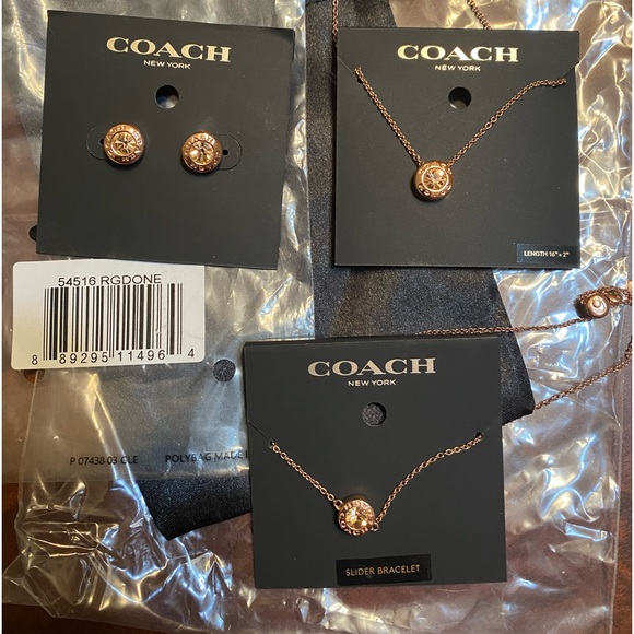 ⭐️COACH 3pc Set⭐️ - Picture 1 of 8